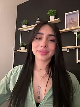 Chat +18 de isabella_jade ao vivo