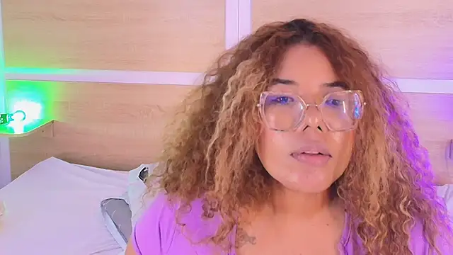 Živý XXX chat _nickypurple_