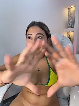 XXX chat uživo modela MelodyRey_