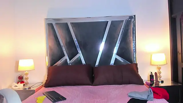 Chat +18 de AiraMoreau ao vivo