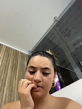 Antonella_JulietaのライブXXXチャット