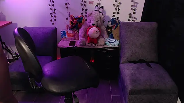 Tina_4_CharlieのライブXXXチャット