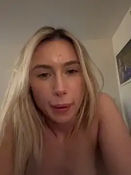 SexySaraxxoo Webcam Show