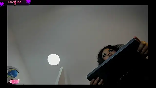 Chat +18 de Jessica_Beltrann ao vivo