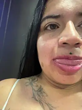 Živý XXX chat Devilsweet17