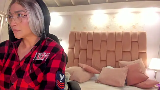 aishathornee Chat XXX in diretta