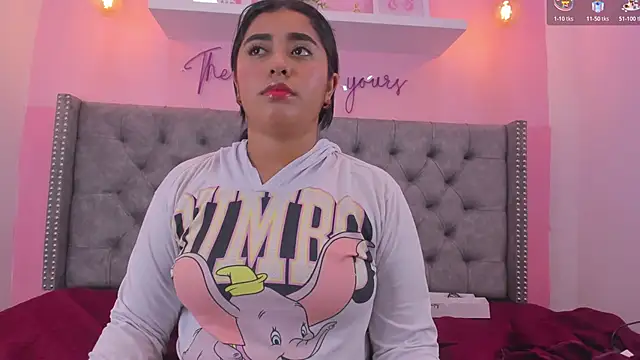 Sophiia_77 Chat XXX in diretta