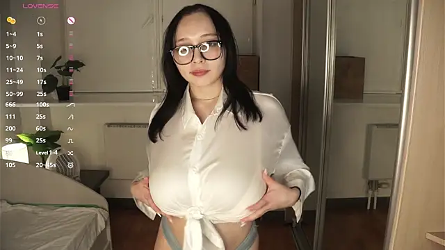 แชท XXX สดของ HannaHayles