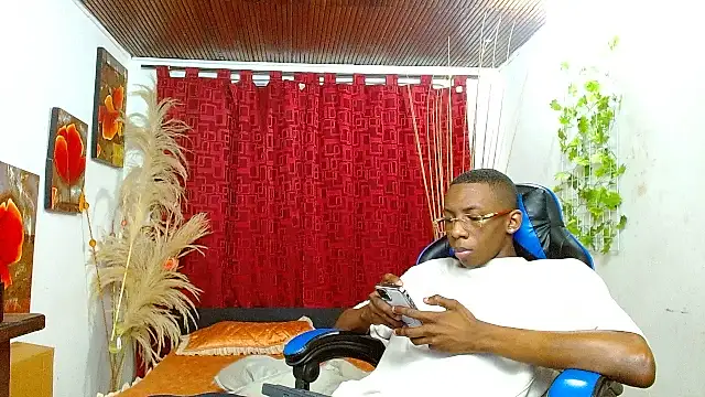 Show de webcam de milo018