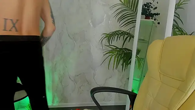 RockyLeen webkamerás műsora