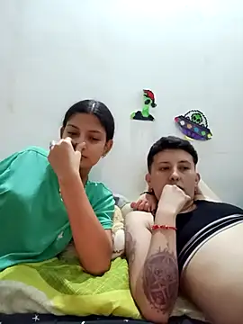 Chat +18 de Mei_and_Gaby ao vivo