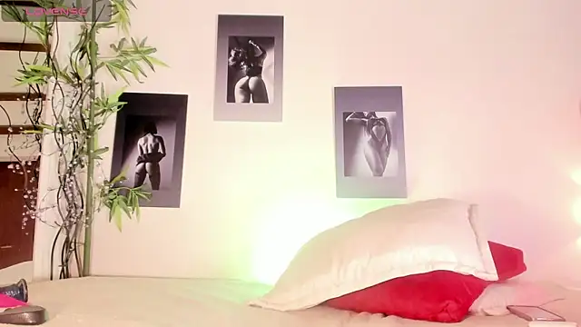 Czat XXX na żywo – Alicee_Levine