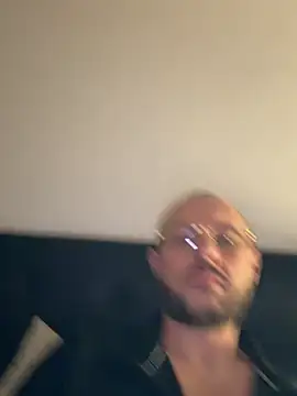 Guitccch Live XXX-chat