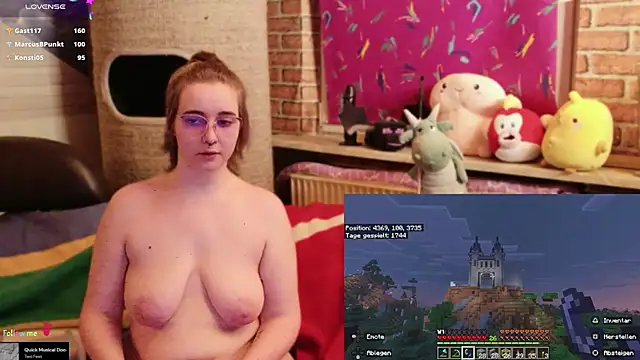 GamerGirl_Eve Adlı Modelin Web Kamerası Şovu
