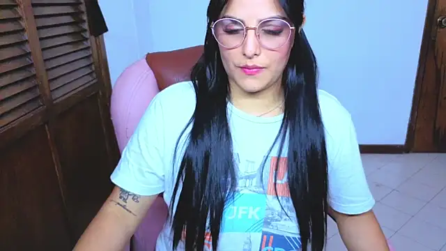 atenea_02_love Live XXX Chat