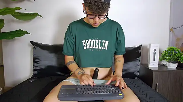 alex_noa live XXX chat