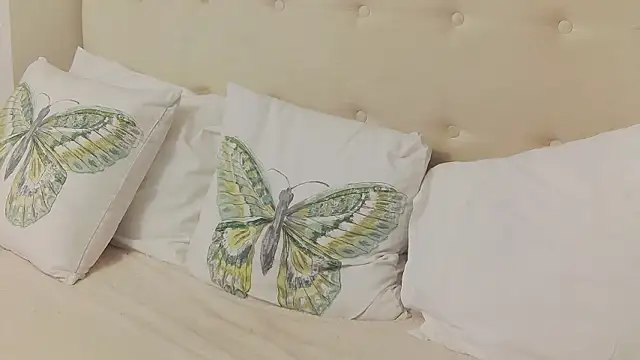 CassieHilton Webcam Show