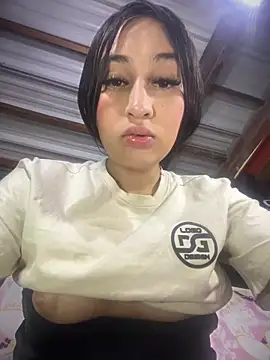 RAKEL37 Show in webcam