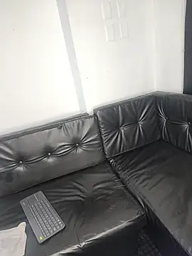 KiaraBlack_01 – Live XXX-chat