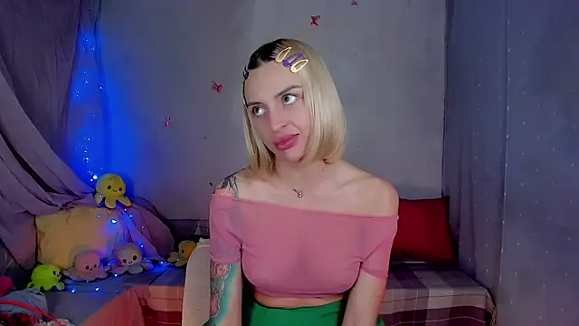 YourLizzyDoll élő XXX-chatje