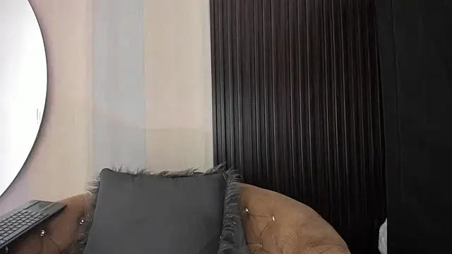 XXX chat uživo modela _shantal_smith