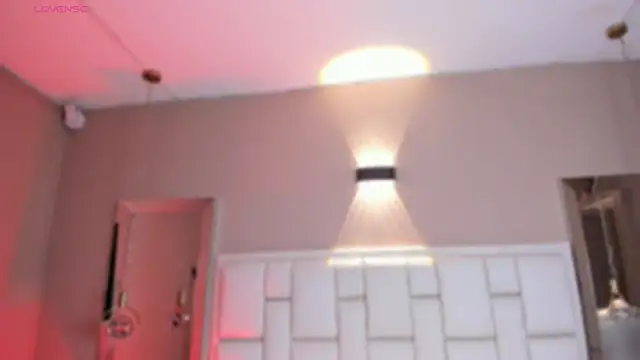 XXX chat uživo modela JessyEvans