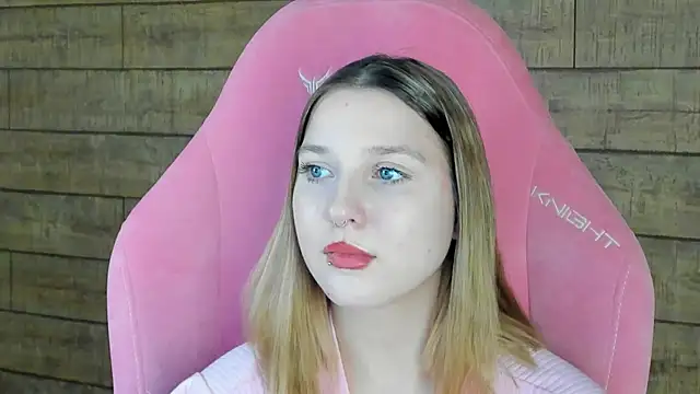 XXX chat uživo modela TinnaBurton