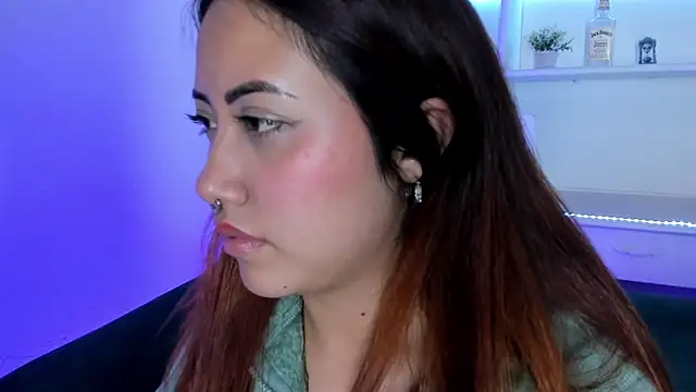 XXX chat uživo modela Saelivrae