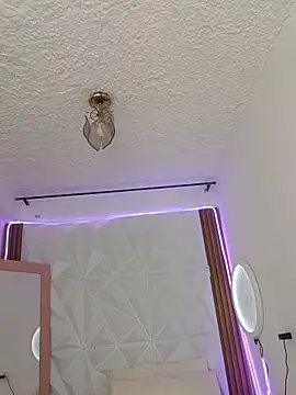 Chat XXX en directo de curvy_samantta