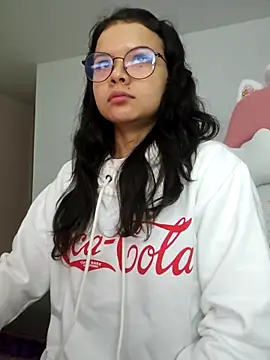 دردشة azumiichan الجنسية المباشرة