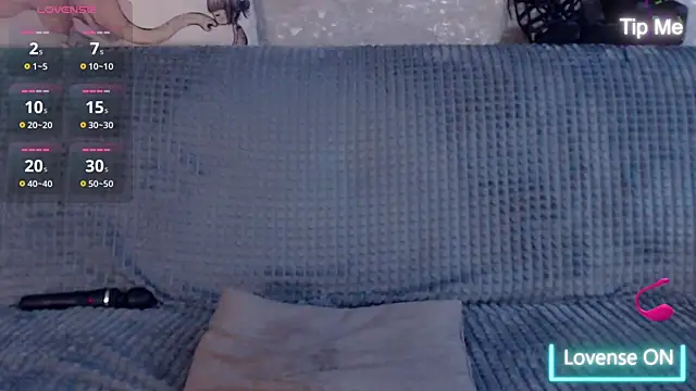 LillySquirtShot Adlı Modelin Canlı XXX Sohbeti