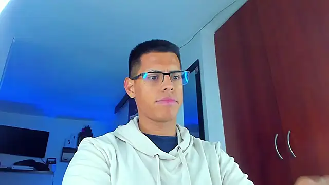 XXX chat uživo modela _John_Boy_