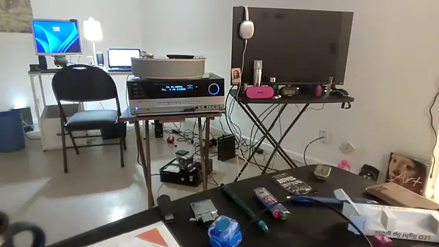 XXX chat uživo modela Peachestabby147