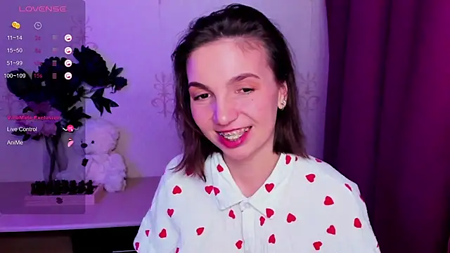 XXX chat uživo modela KindHazelHere_