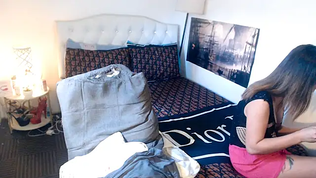 Živý XXX chat NinaDOM4CUM