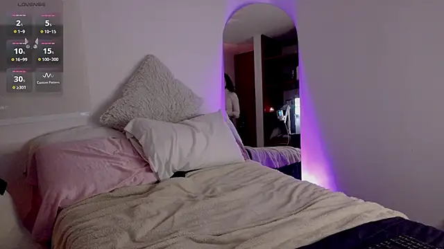 Lia_Tinez: онлайн-секс-чат