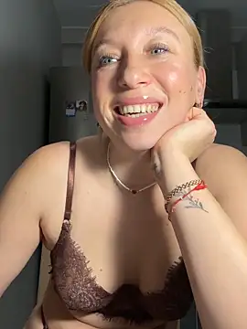 Kittie_Valentine live XXX chat