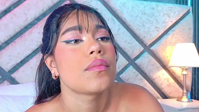 ZafiraRoseのウェブカメラショー