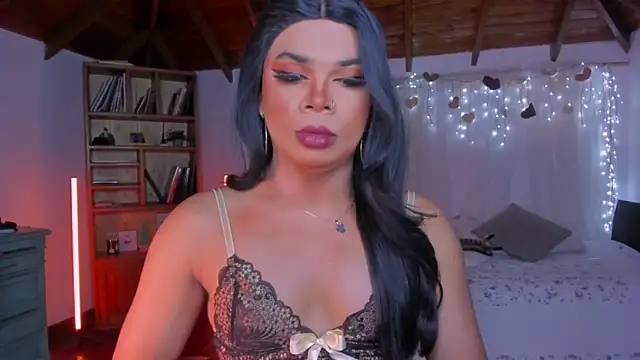 CuteRomi Adlı Modelin Canlı XXX Sohbeti