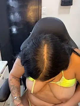 Онлайн чат XXX Latin_bigbutt