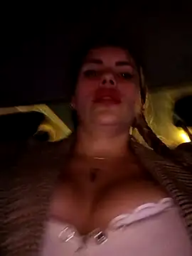 Cata_city1106's Live XXX Chat