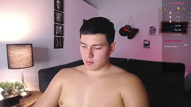 JamesCr_ Adlı Modelin Web Kamerası Şovu