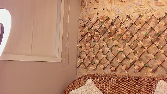 VenusBlazer live XXX chat