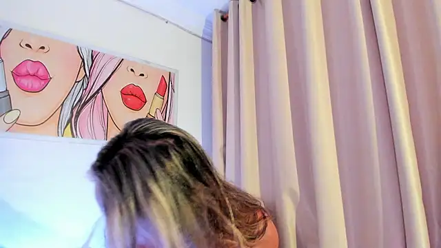 Chat XXX ao vivo de SkiinnyAna