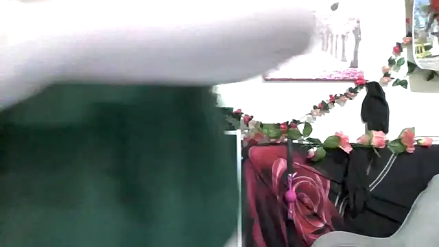 Živý XXX chat AverageRose