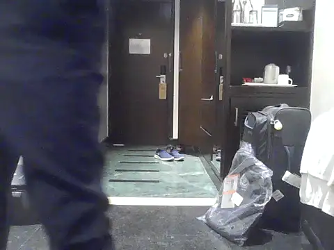 XXX chat uživo modela rarindam17