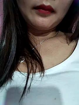 moa_koa élő XXX-chatje