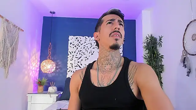 Donovan_Desmond Show Webcam