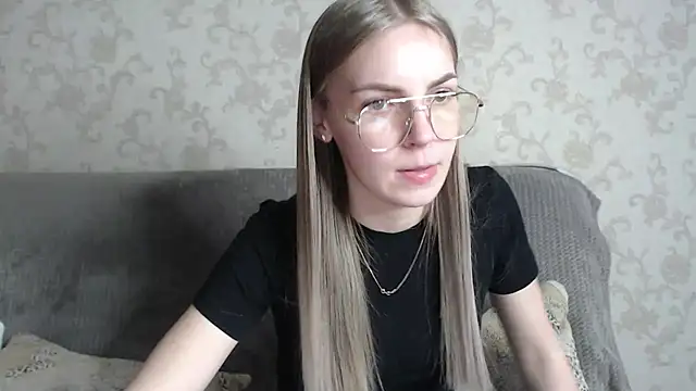 HitGyrl Obrolan Langsung XXX