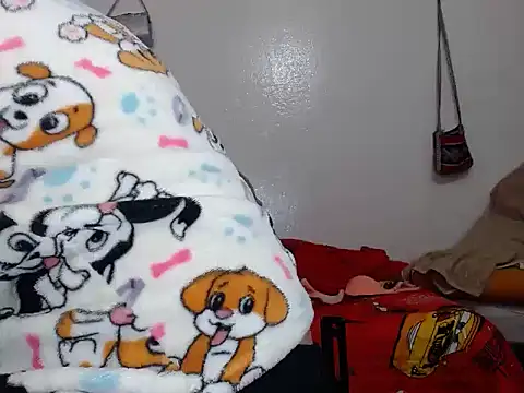 Tiff_Dirty69 élő XXX-chatje